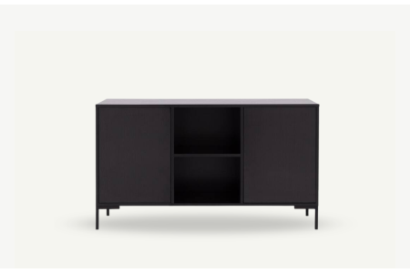 Komoda FORM na wysokich czarnych nogach